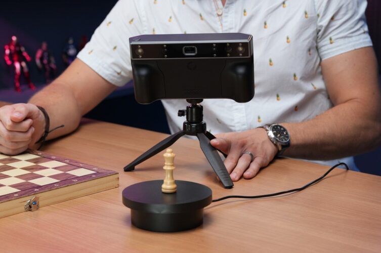 Como o Revopoint MIRACO traz um scanner 3D profissional de alta precisão para as massas