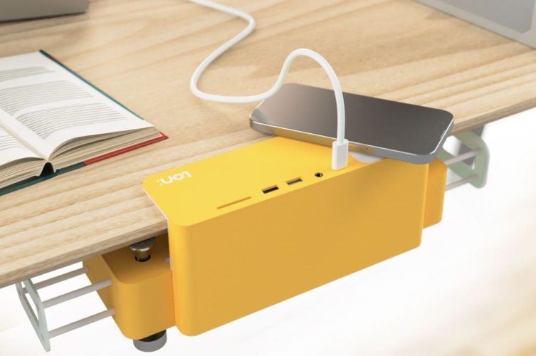 O hub oculto limpa sua mesa de cabos, soquetes e desordem de portas O hub oculto limpa sua mesa de cabos, soquetes e desordem de portas